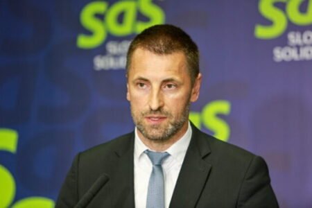 Viskupič odmieta zrušenie voľby poštou, korešpondenčné hlasovanie je podľa neho demokratické