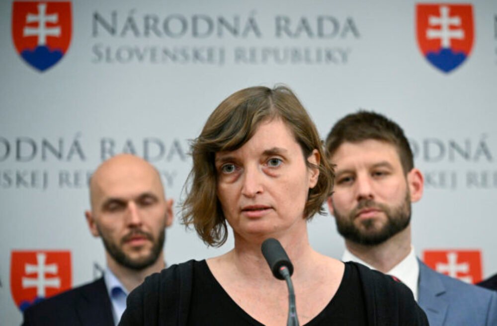 Štát diskriminuje podľa progresívcov veriacich, chcú navrhnúť spravodlivú registráciu