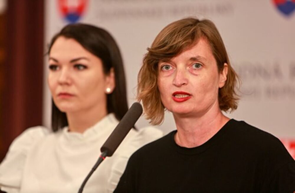 Poslankyne PS hovoria v súvislosti s tragédiou v Spišskej Starej Vsi o femicíde, poukázali aj na zlyhania vo viacerých rezortoch – VIDEO