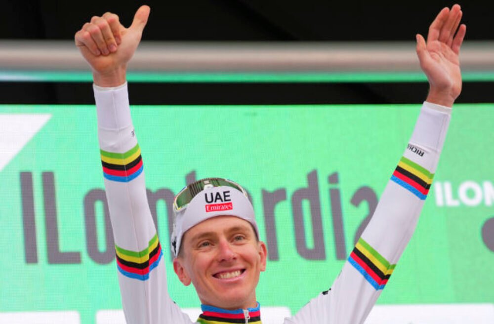 Rok 2024 je v cestnej cyklistike rokom Tadeja Pogačara, suverénnym víťazom sa stal aj počas víkendu na pretekoch Okolo Lombardska