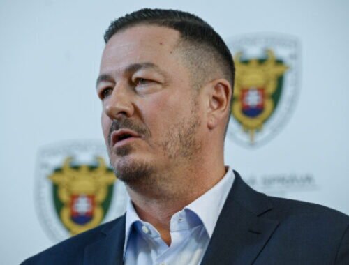 Budovu finančnej správy museli evakuovať, Kissovi a jeho rodine sa vyhrážajú smrťou