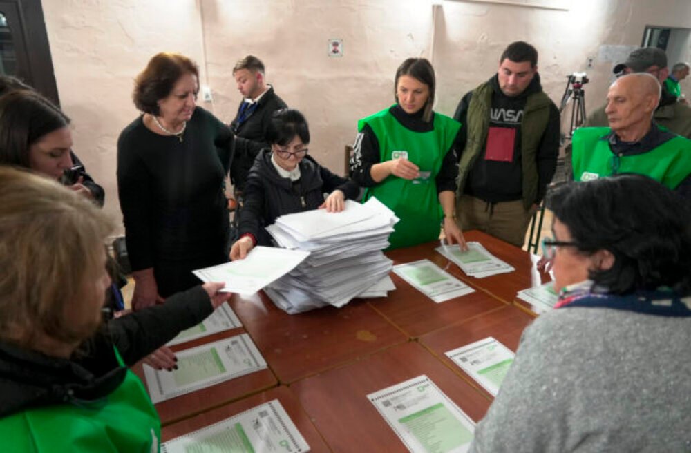 Gruzínska prozápadná opozícia spochybňuje výsledky sobotňajších parlamentných volieb