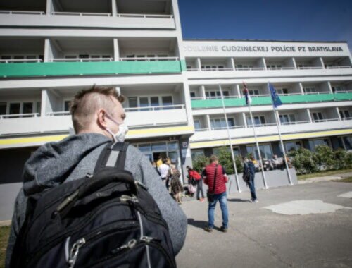 Oddelenia dokladov, dopravné inšpektoráty a cudzinecká polícia zostanú na jeden deň pre verejnosť zatvorené