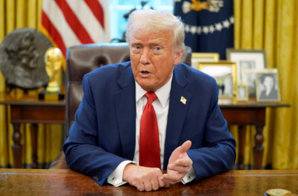 Rusko a Ukrajina sú podľa Trumpa veľmi blízko k dohode, ale Zelenskyj odmietol návrhy o Kryme