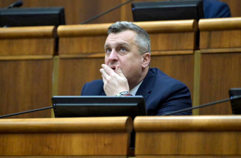 Národniari vyzývajú premiéra Fica na preverenie okolností hlasovania na Valnom zhromaždení OSN