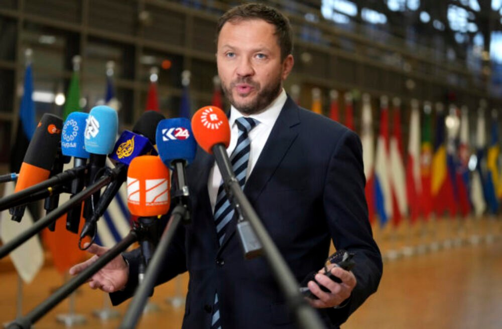 Tromfom Európy v tlaku na Moskvu sú podľa Estónska zmrazené ruské aktíva za 220 miliárd eur