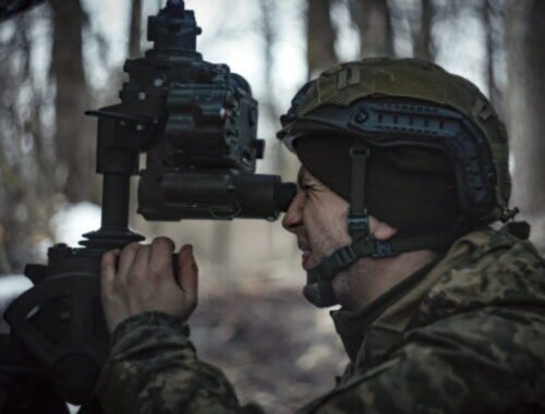 Rusko podniklo nočný útok na okolie Kyjeva, drony a rakety si vyžiadali obete aj zranených