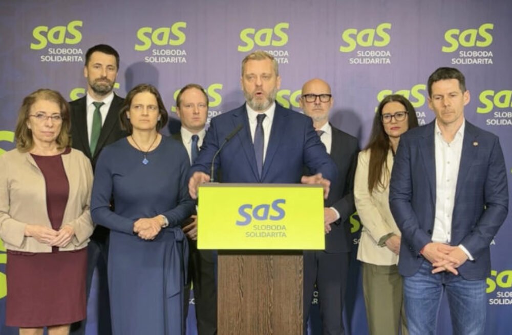 Ak Susko zasiahne v prospech Kaľavského, pôjde o škandalózne zneužitie moci, tvrdia liberáli – VIDEO