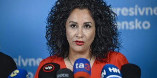 Progresívci žiadajú mimoriadne zasadnutie výboru pre kultúru a médiá, Jaurová kritizuje drastické škrty vo financovaní – VIDEO