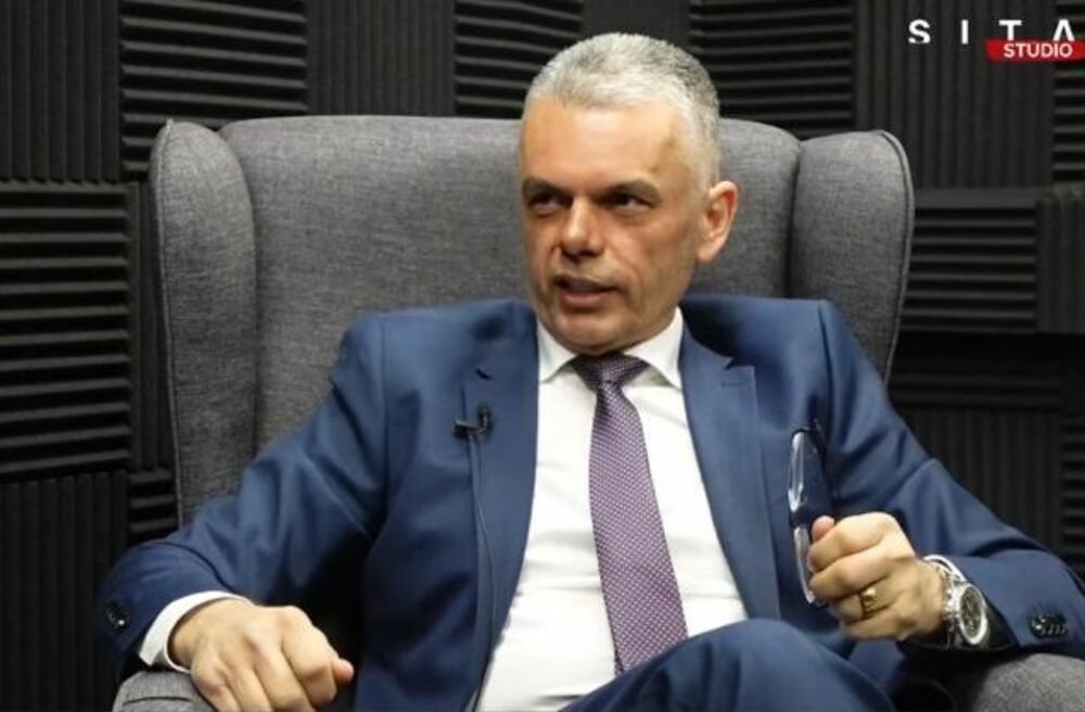 Starosta radšej pôjde na maródku, aby nezaťažoval rozpočet malej obce, hovorí Kmeť – VIDEO