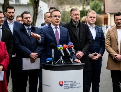 Tomášove ministerstvo preplatí ušlú mzdu zamestnancom Eterny, vynaloží na to až 1,37 milióna eur – VIDEO