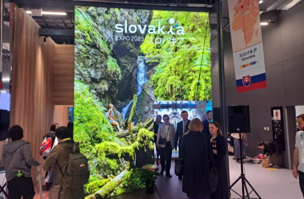 Svetová výstava v japonskej Osake otvorila svoje brány, Slovensko má aj vlastného maskota – FOTO