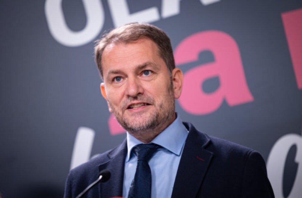 Hnutie Slovensko nepodporí návrh na zmenu ústavy, podľa Matoviča sa Smer iba hrá na konzervatívcov