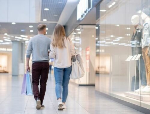 Ženy na Slovensku šetria viac ako muži, tí míňajú menej väčšinou len na tankovanie
