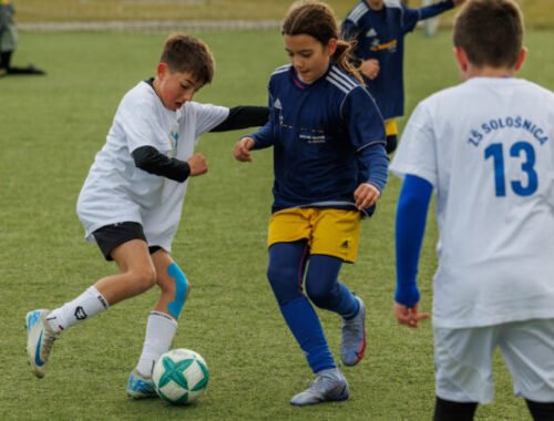 Spoznajte majstrov kraja vo futbale žiakov. Krajské kolá McDonald’s Cupu štartujú po Veľkej noci!