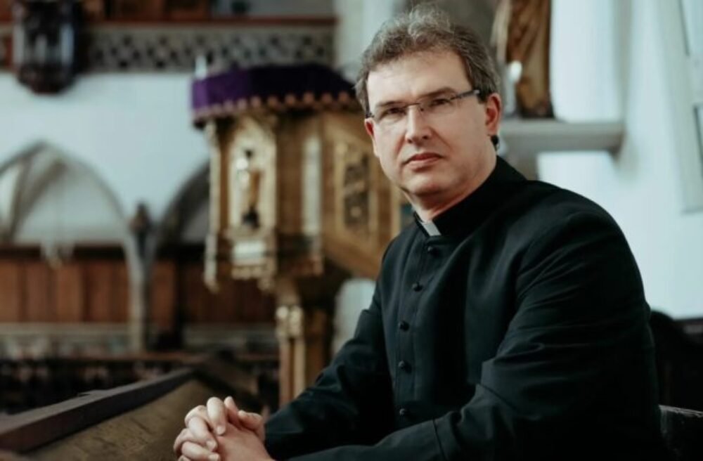 Výnimočný pastier i pútnik nádeje, biskupi reagujú na úmrtie pápeža Františka