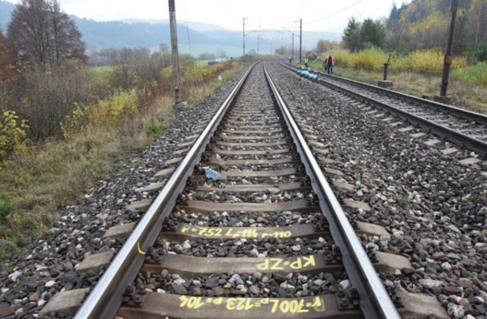 V Bratislave sa stala tragická nehoda. Vlak zrazil človeka a rušňovodič už nedokázal zrážke zabrániť