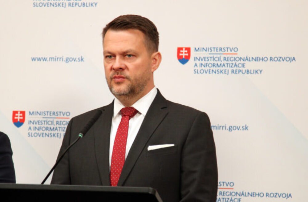 Minister Migaľ stojí za mimovládkami, pri novele zákona je pripravený ich podporiť