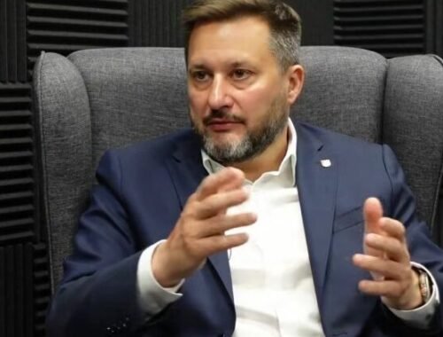 Nebudem sa ospravedlňovať za to, že máme väčšinu v zastupiteľstve, uviedol Vallo – VIDEO