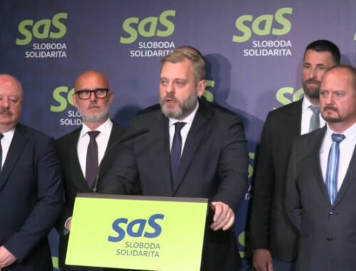SaS zvažuje podať trestné oznámenie na premiéra Fica. Je odchovaný na boľševickom mlieku, tvrdí Krúpa – VIDEO