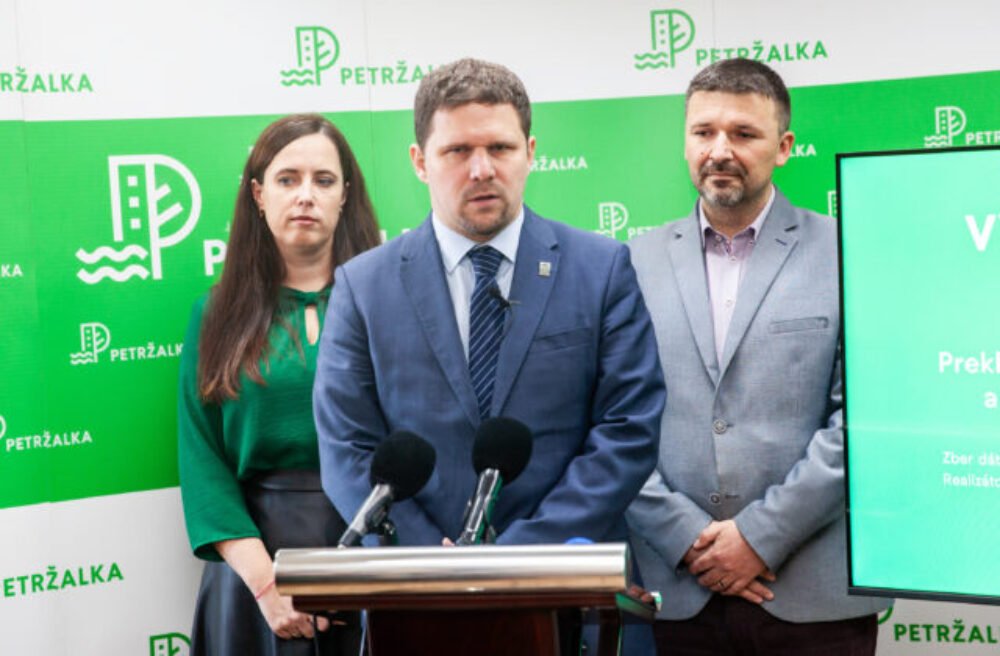 Petržalčania si budú po kauze voliť nového starostu, termín volieb je už známy