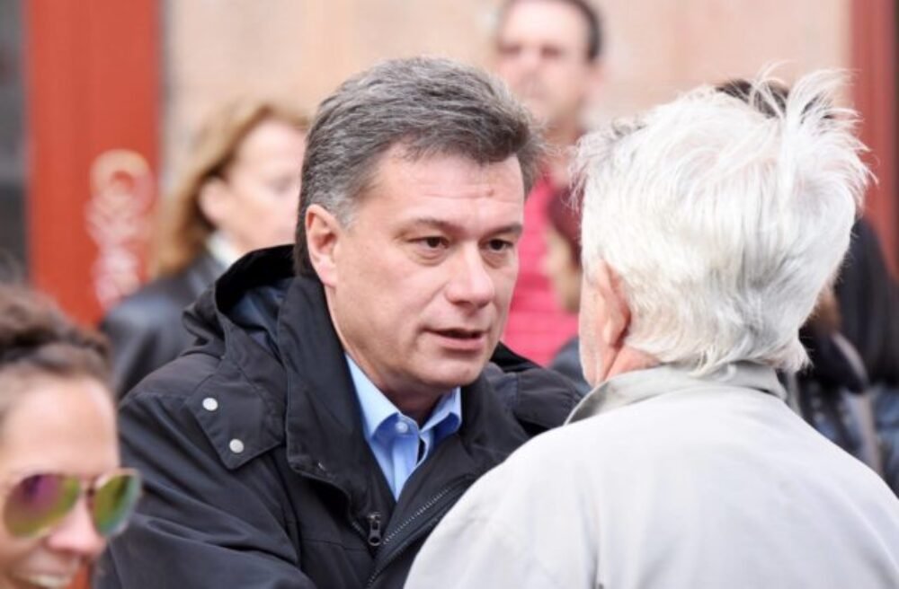 Český minister spravodlivosti prijal bitcoiny od bývalého dílera, tvrdí, že nepochybil, no odstupuje z funkcie