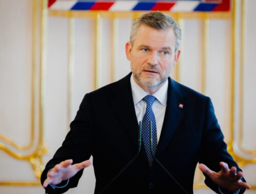 Pellegrini je znepokojený narastajúcim napätím vo svete, viaceré demokratické krajiny rezignujú