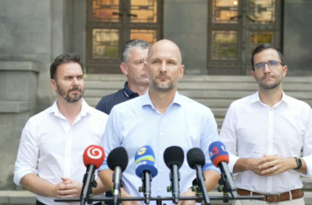 51637_sni-mka-obrazovky-2025-07-21-o-15.10.32-640x420.jpg Deň ministerstva vnútra má stáť viac než 600-tisíc eur, Mikulec upozorňuje na zbytočné výdavky – VIDEO