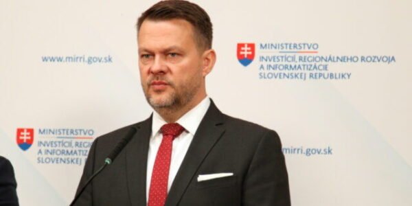 Migaľ diskutoval so starostami o financovaní, kompetenciách a budúcnosti malých obcí – VIDEO