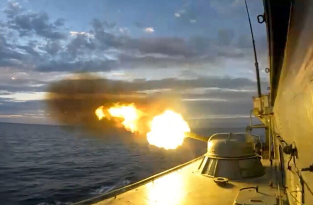 52194_russia_drills_93592-640x420.jpg Rusko a Čína začali spoločné námorné cvičenie v Japonskom mori