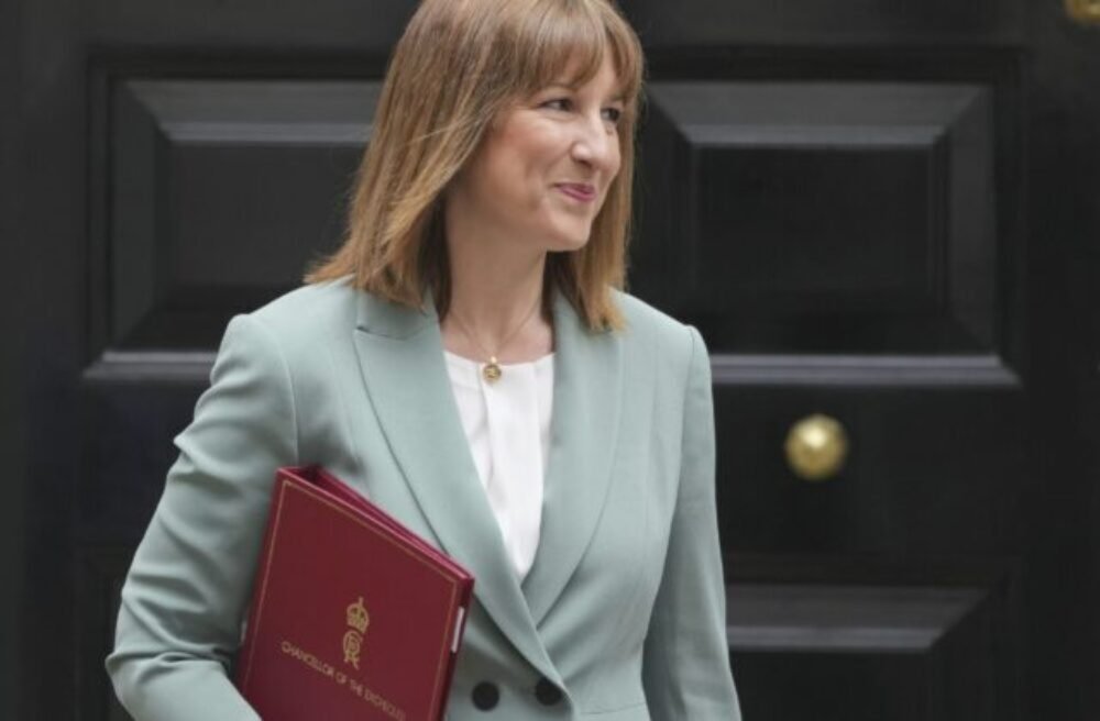 53823_britain_economy_82877-640x420.jpg Rast britskej ekonomiky prekonal očakávania