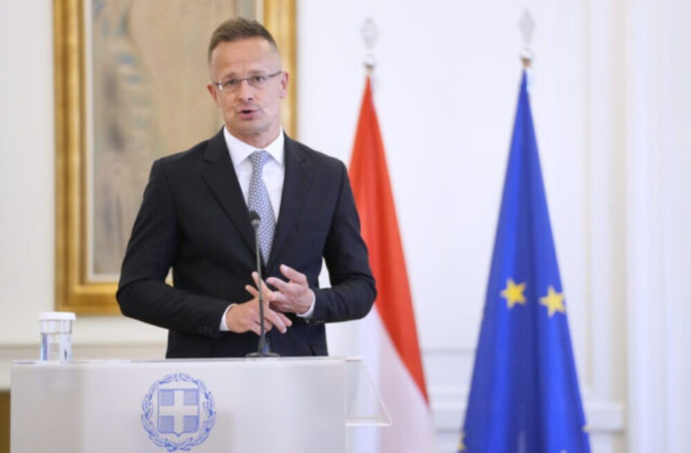 55112_greece_hungary_94525-1-640x420.jpg Šéf maďarskej diplomacie vyhlásil, že Budapešť je pripravená hostiť mierové rozhovory o Ukrajine
