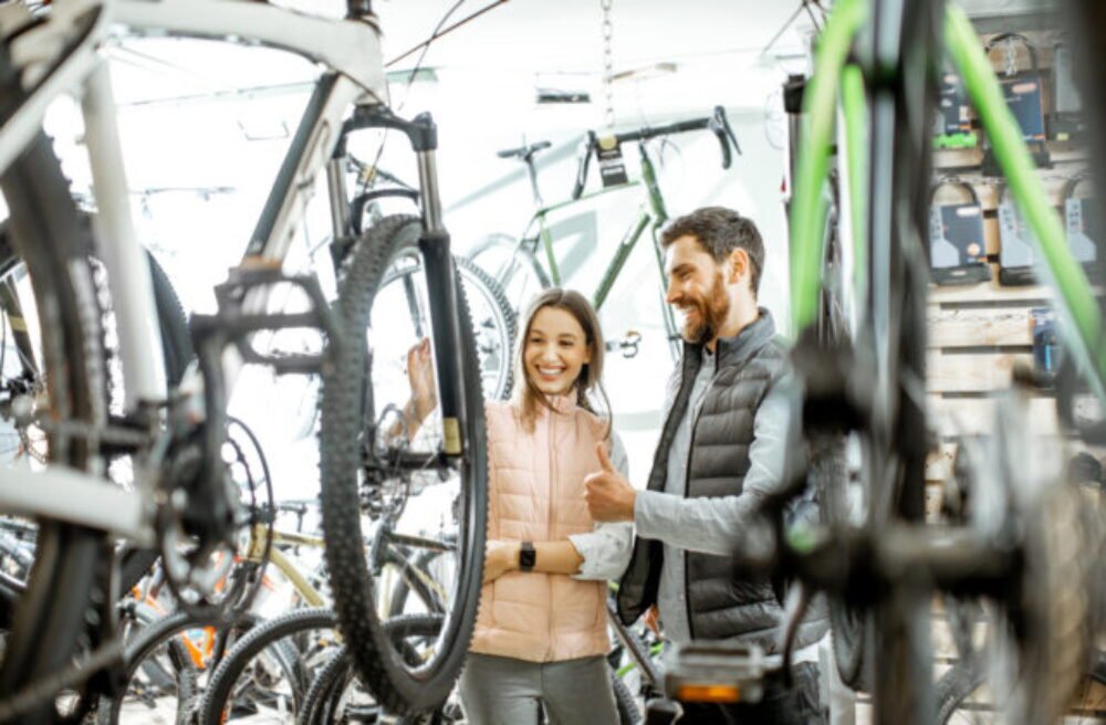 Slováci pri nákupe športového vybavenia preferujú kamenné predajne. Až 78 % z nich chce tovar najprv vyskúšať naživo