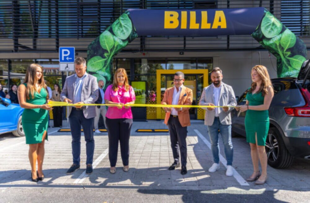56467_billa_prestrihavanie-pasky-640x420.jpg Vlajková predajňa BILLA sa po rekonštrukcii mení na najmodernejší supermarket na Slovensku