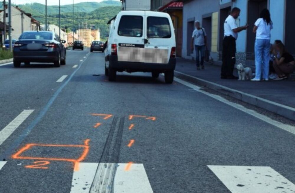 Mladá vodička zrazila na priechode v Žiari nad Hronom 9-ročného chlapca, skončil s ťažkými zraneniami