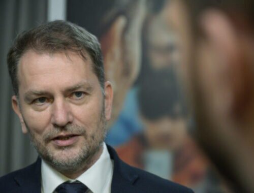 Fico bude oslavovať, komentoval Matovič znovuzvolenie Šimečku za predsedu PS. Kto by bol lepší?