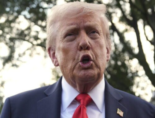 Trump znovu otvoril tému Grónska, nevylučuje použitie sily a spochybňuje suverenitu Dánska