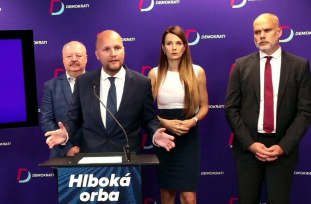 59322_nad-640x420.jpg Naď a bezpečnostní experti vyvracajú tvrdenia vlády a prezidenta o stave protivzdušnej obrany – VIDEO