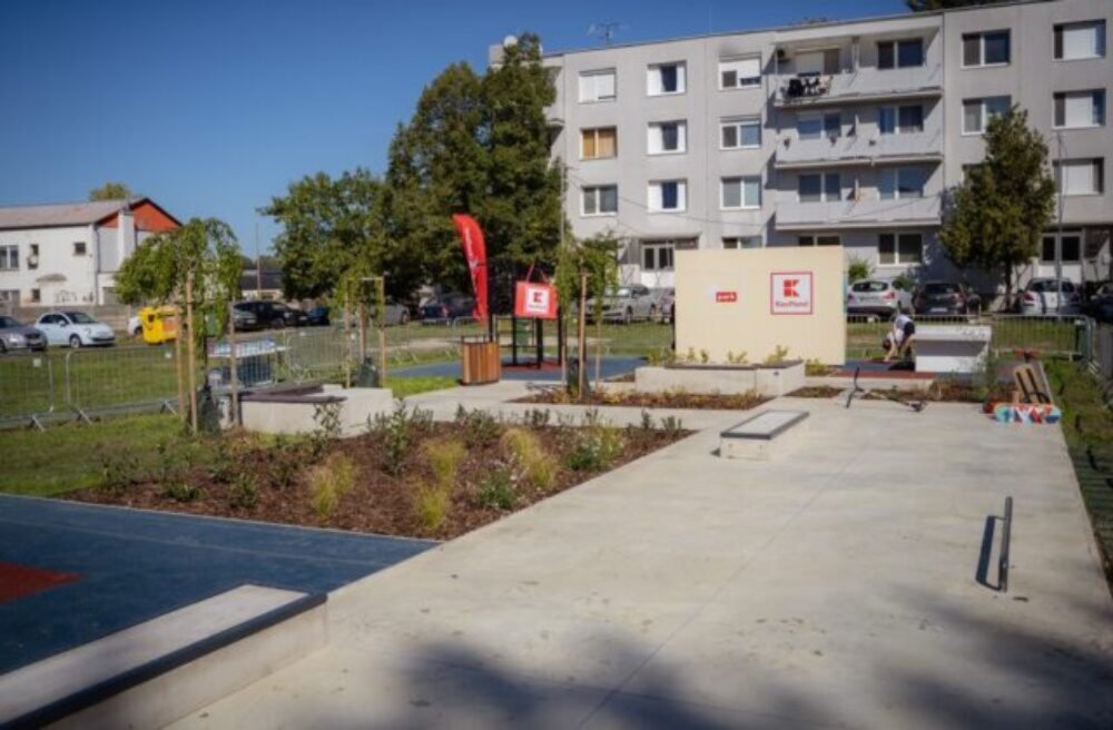 59785_foto-1-1-640x420.jpg Komárno má nový K Park od Kauflandu, jeho otváranie bolo plné športu a hudby