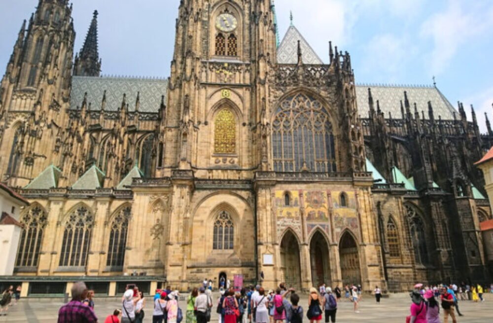 Demonštranti v Prahe protestovali proti obsadeniu ministerstva životného prostredia stranou Motoristi