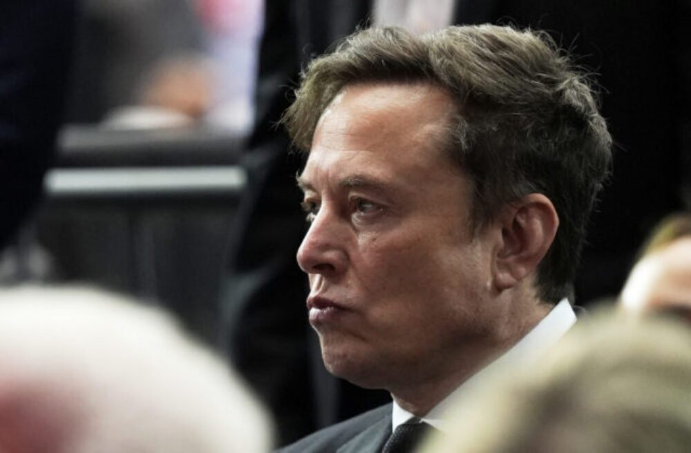 Elon Musk založil konkurenciu Wikipédie, ktorú podľa neho kontrolujú krajne ľavicoví aktivisti