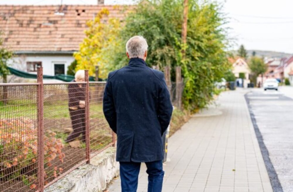 Mesto Pezinok investovalo v tomto roku do obnovy chodníkov takmer 383-tisíc eur a bude pokračovať