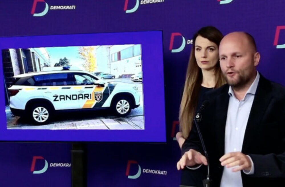 Stretnutie o Žandárskom zbore sa podľa Naďa skončilo fiaskom, otázok bolo viac ako odpovedí – VIDEO