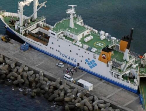 Po zemetrasení v oceáne vydali v Japonsku varovanie pred cunami