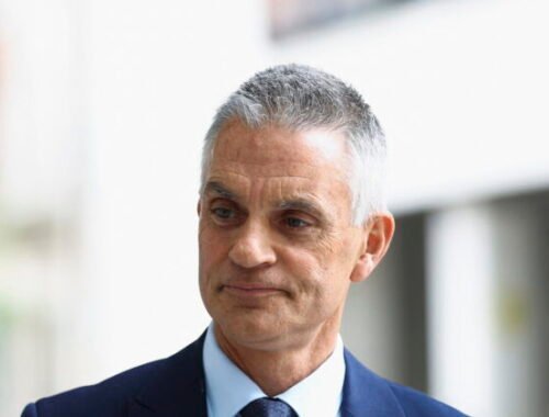 Generálny riaditeľ BBC a šéfka spravodajstva odstúpili pre zostrih Trumpovho prejavu