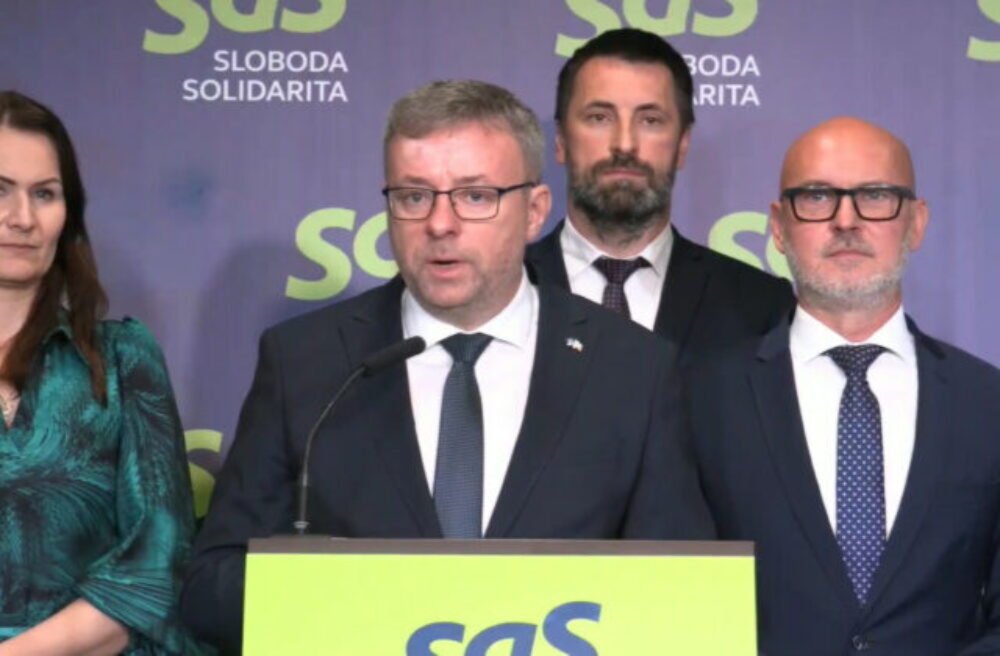 62537_snimka-obrazovky-2025-11-12-124213-640x420.jpg Do strany SaS vstupuje Marián Damankoš, prezident Asociácie evanjelických škôl Slovenska – VIDEO