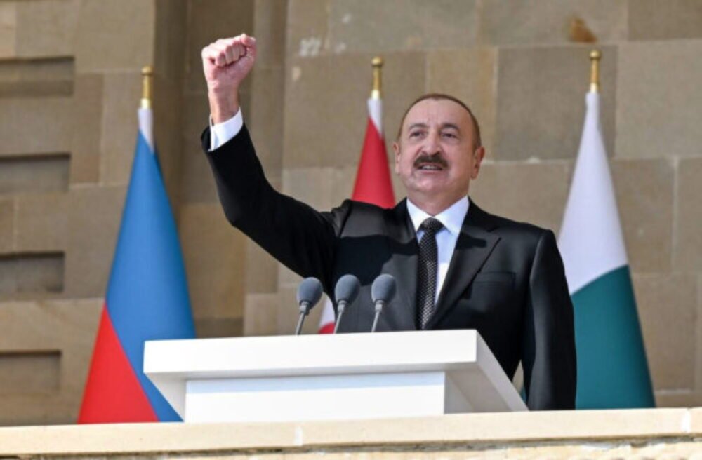 Baku si predvolalo ruského veľvyslanca po tom, ako ruská raketa zasiahla azerbajdžanskú ambasádu v Kyjeve