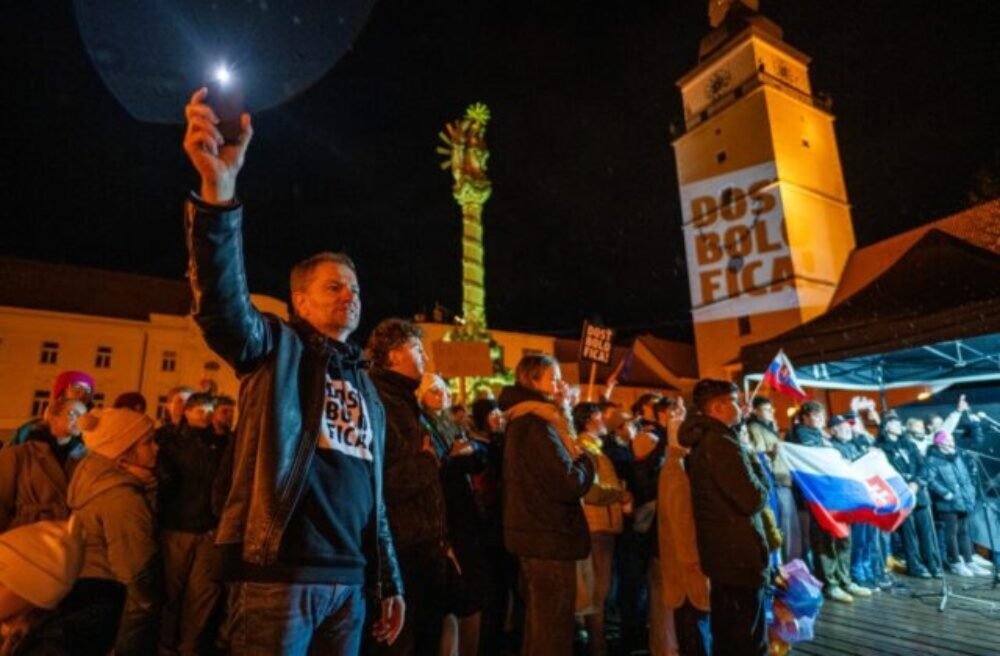 Fico je už porazený, vyhlásil na zhromaždení v Trnave Matovič, prišli aj ďalší zástupcovia opozície