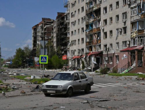 Rusi pri útoku na Pokrovsk použili civilistov ako živý štít