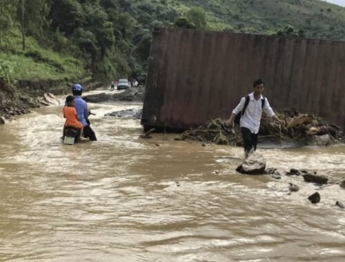 Vietnam zápasí s katastrofou, záplavy zabili 90 ľudí, tisíce domácností zostávajú zatopené